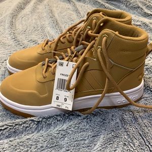 BRAND NEW ADIDAS FROZETIC SHOES